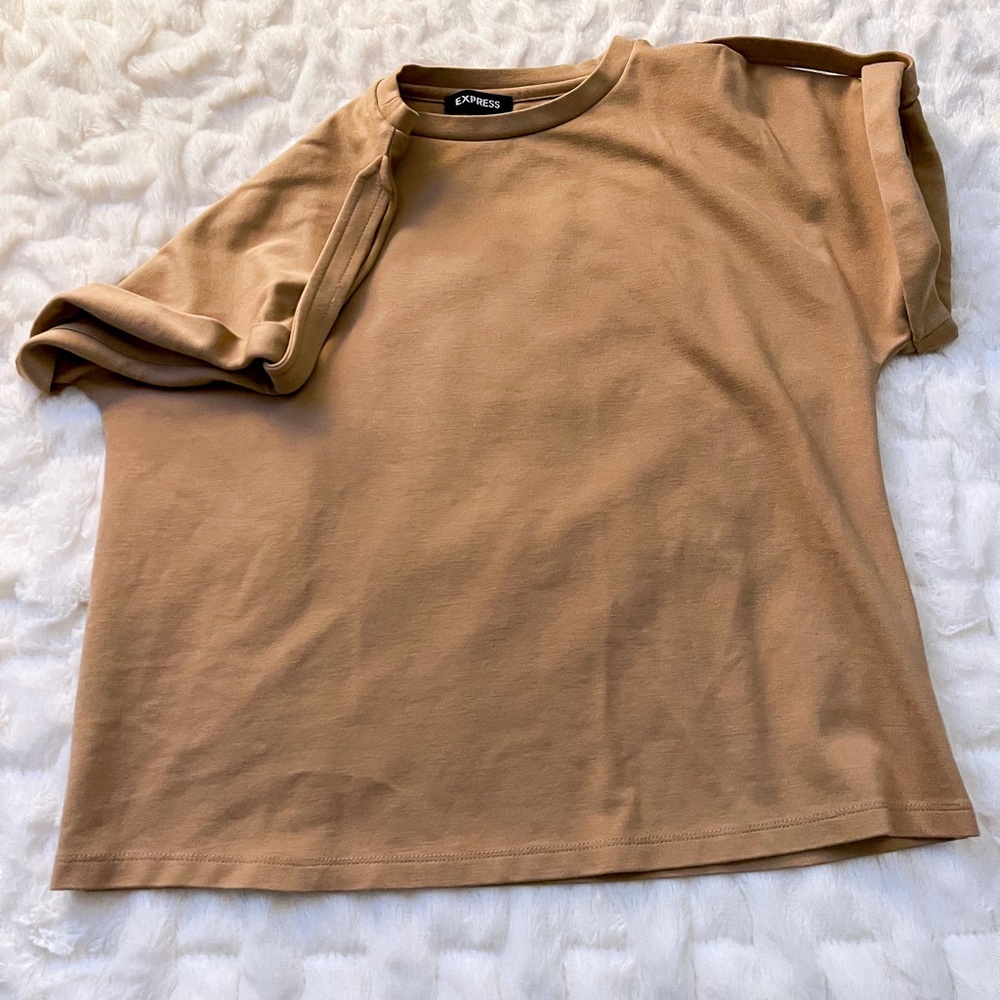 Express Cropped Tee